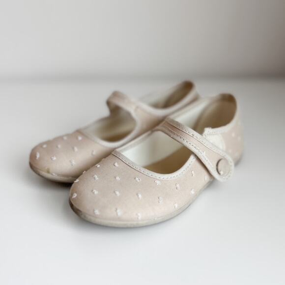 Childrenchic Sana Camel Mary Janes in Size 28 EU / 11 US Cream $60 - Picture 1 of 6